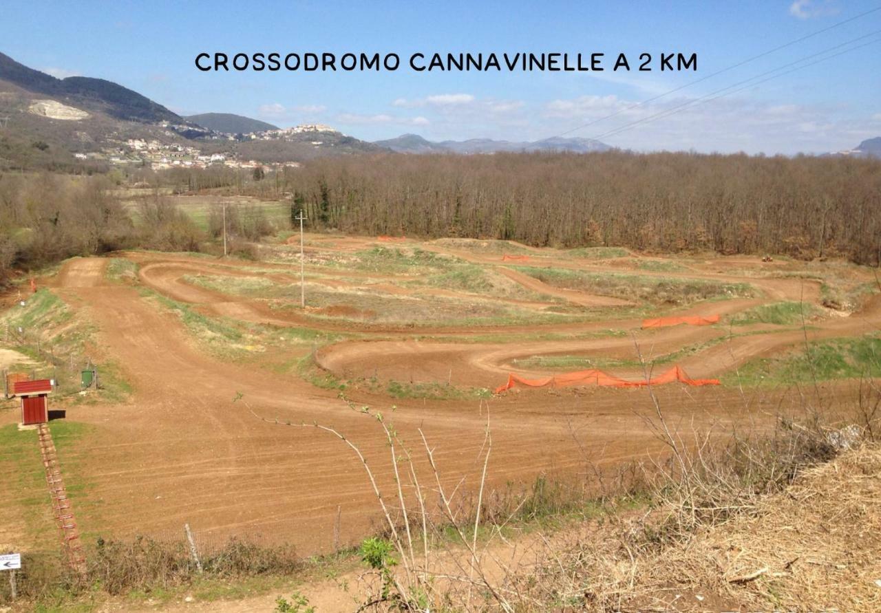Appartamenti Da Anna Montaquila Екстериор снимка